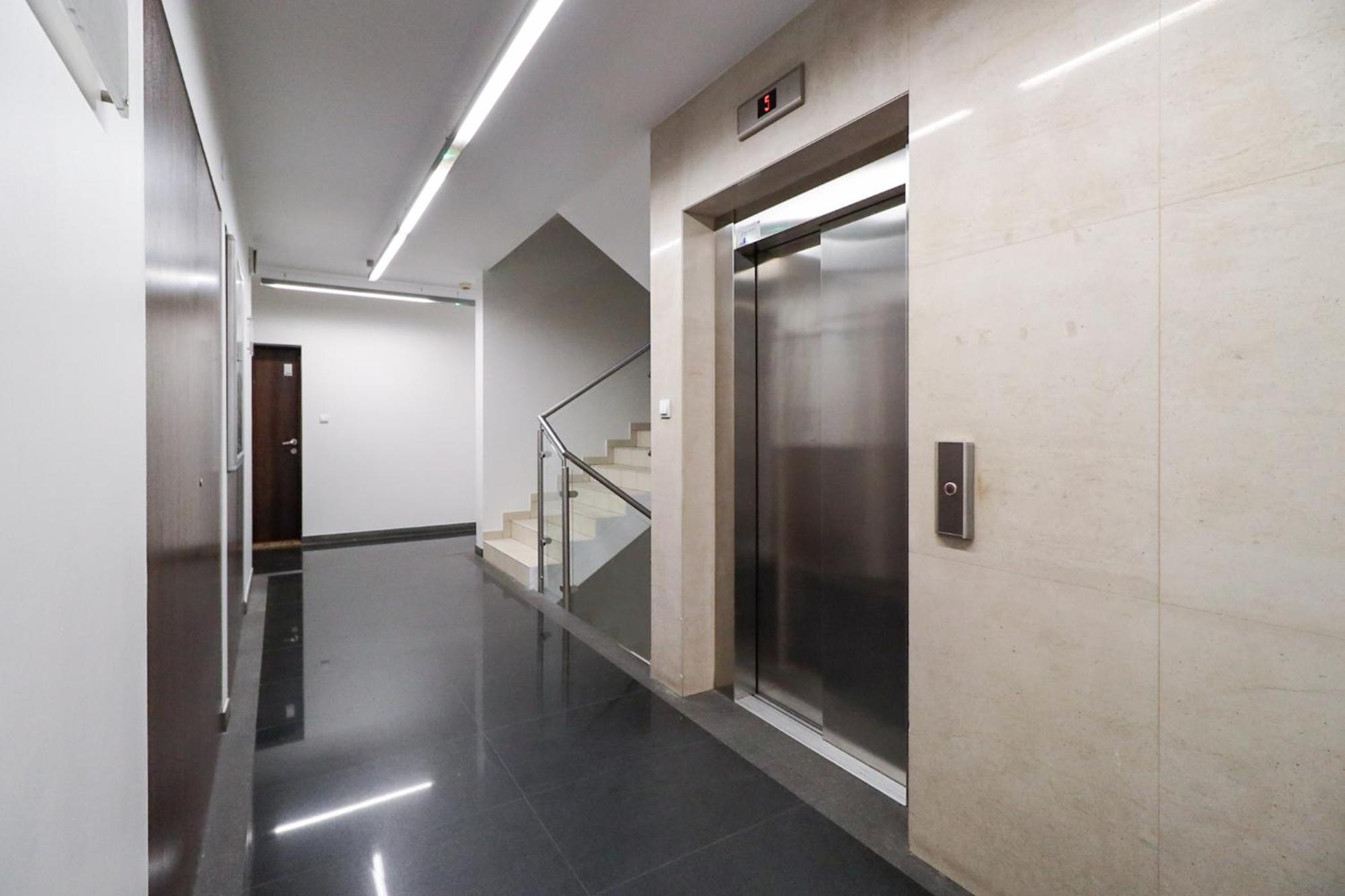 Six Dreams Spot Apartment พอซนาน ภายนอก รูปภาพ