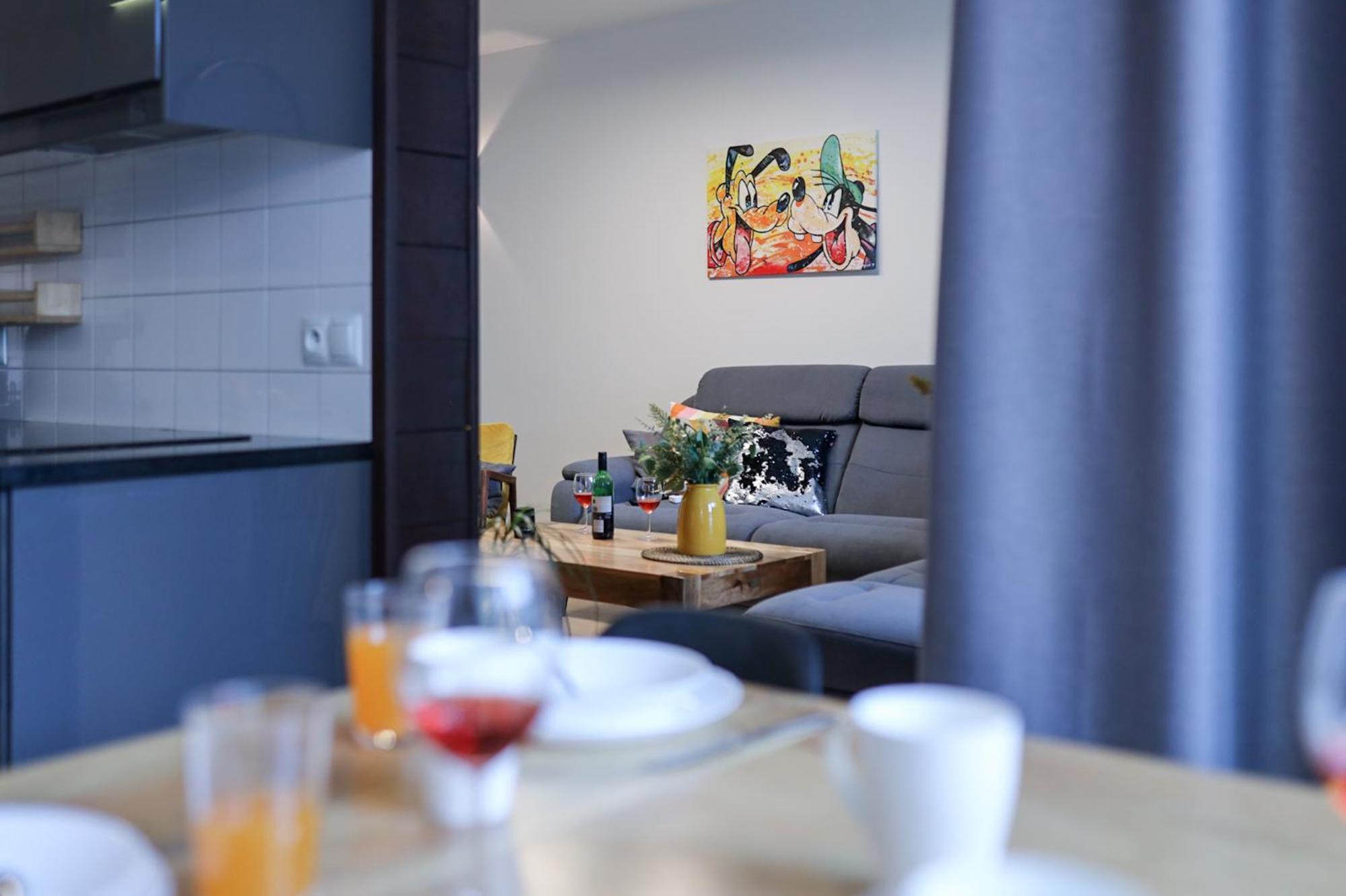 Six Dreams Spot Apartment พอซนาน ภายนอก รูปภาพ